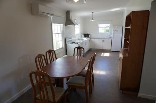Three Bedroom Cottage - Boatmans