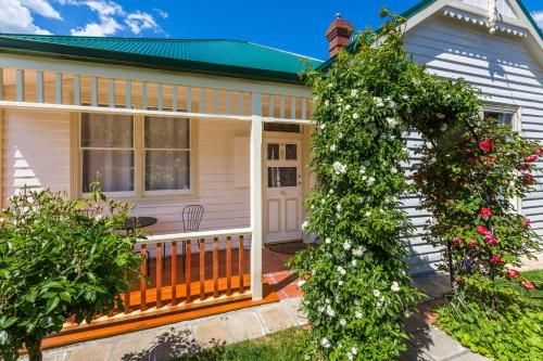 Rosehaven Cottage1