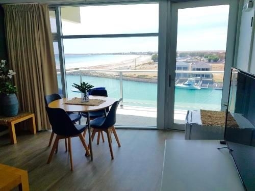 Ocean View Luxury Apartment & Suite0