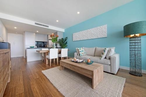 Arena Luxury Beachfront Apartment4