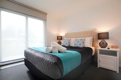 Two-Bedroom Apartment with Spa Bath