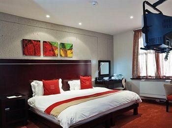 Peermont Metcourt Inn at the Grand Palm3