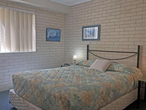 Classic View 1' , 49 Victoria Parade - panoramic water views, aircon, free WIFI3