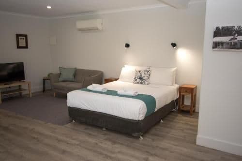 Studio Unit
