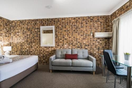 Queen Room