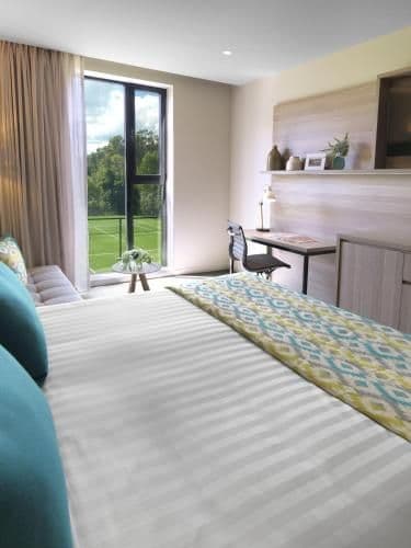 One-Bedroom Suite