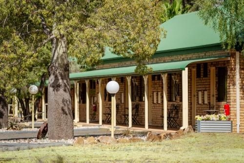 Overlander Homestead Motel1