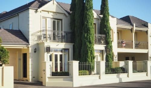 Luxury 3 Bedroom Apartment