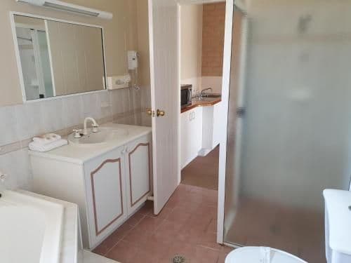 Suite with Spa Bath