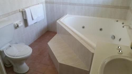 Suite with Spa Bath