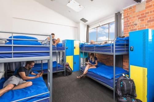 Bed in 6-Bed Mixed Dormitory Room