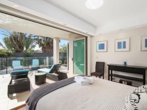 Infinity #4 - 4/18-20 The Scenic Highway, Terrigal2
