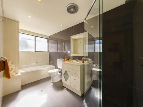 Ash Sienna - 2/49 Ash Street, Terrigal1