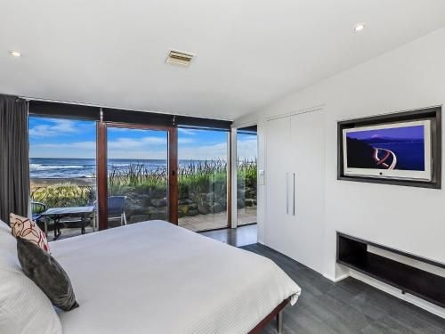 Hearn's Beachside Villa 33