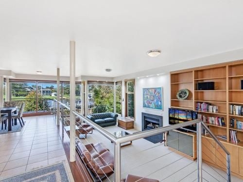 Shearwater Riverview Apartment2