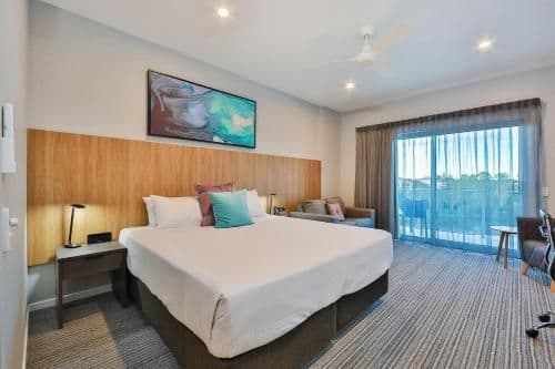 Deluxe Double or Twin Room with Lake View