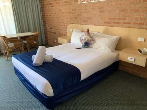 Branxton House Motel3