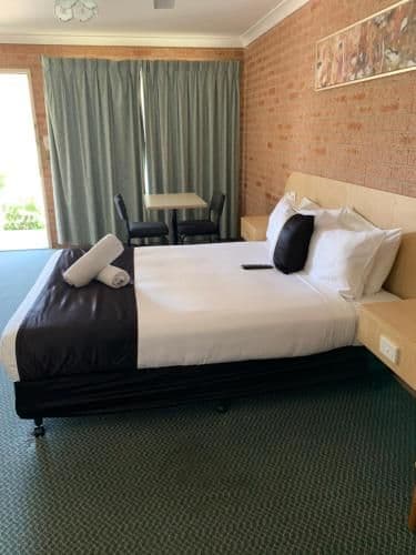 Queen Room