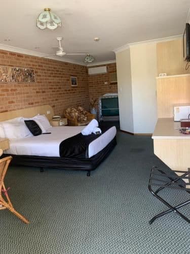 Queen or Twin Room