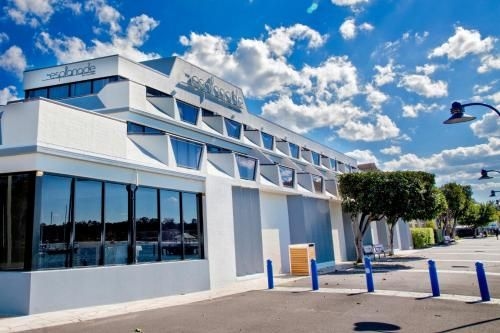 The Esplanade Motel4