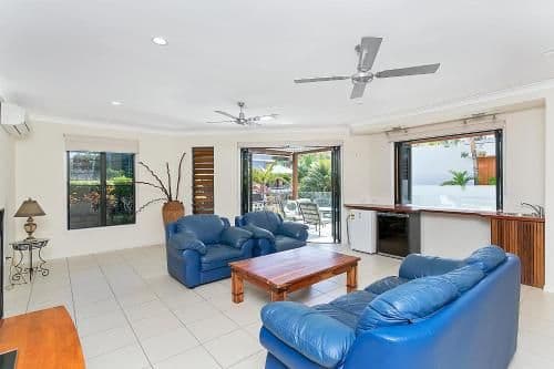 Four-Bedroom House - Beachcomber