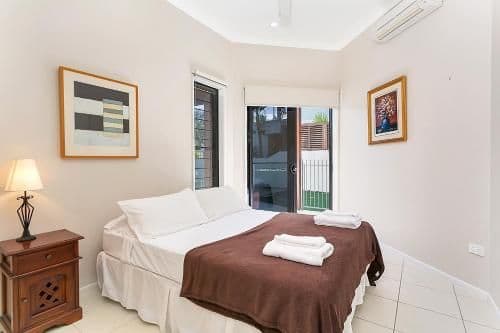 Four-Bedroom House - Beachcomber