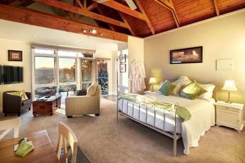 Studio with Mountain View