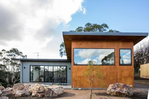 Villa with Garden View
