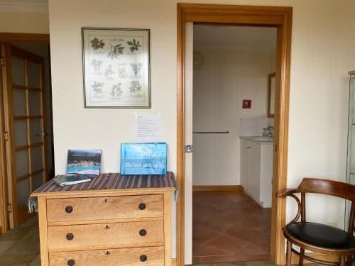 Two-Bedroom Apartment with Mountain View