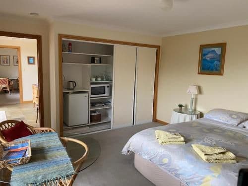 Two-Bedroom Apartment with Mountain View