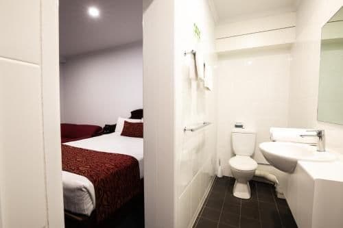 Economy Triple Room