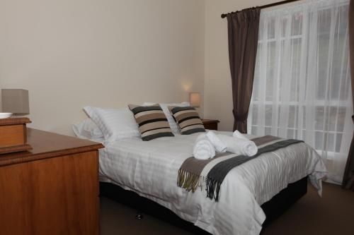 House on the Hill Bed and Breakfast3