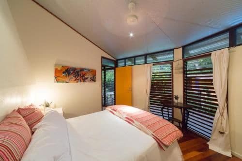 Queen Room with En Suite Bathroom