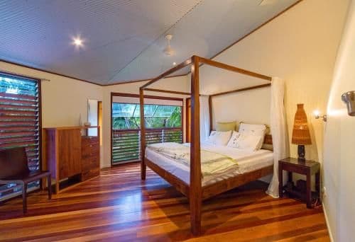 King Room with En Suite Bathroom