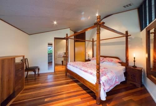 King Room with En Suite Bathroom
