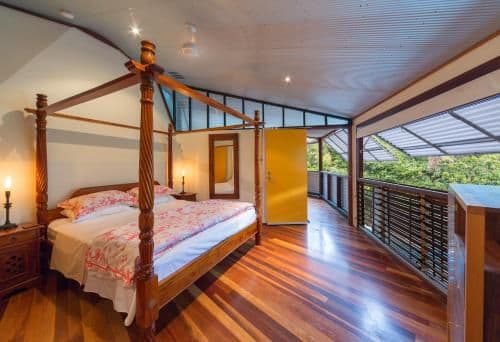 King Room with En Suite Bathroom