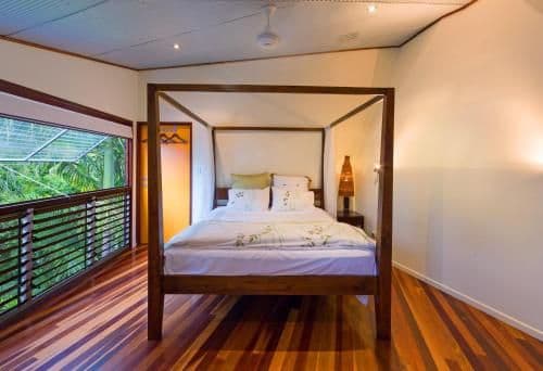 King Room with En Suite Bathroom