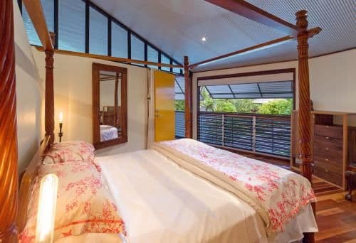King Room with En Suite Bathroom
