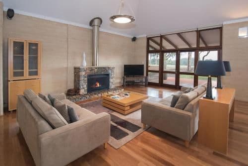 Four-Bedroom Lodge