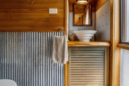 Four-Bedroom Lodge