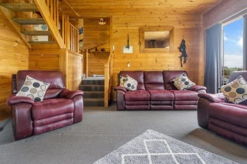 Four-Bedroom Lodge