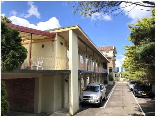 Motel Ensuite Room – 1 Queen
