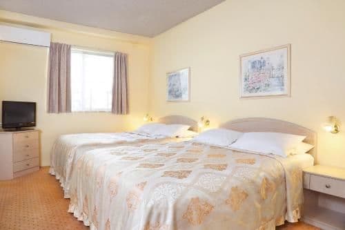 Motel Quadruple Ensuite – 2 Queens