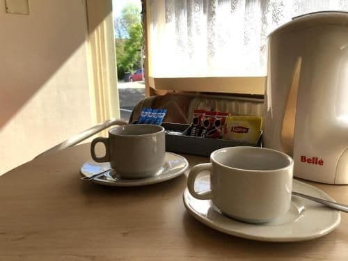Motel Ensuite Room – 1 Queen