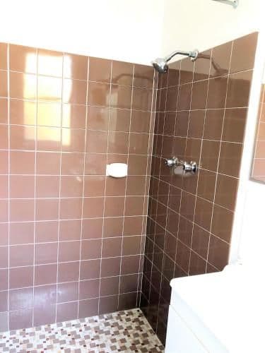 Motel Quadruple Ensuite– 1 Double and 2 Singles