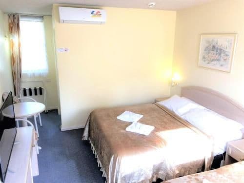 Motel Triple Ensuite – 1 Queen and 1 Single