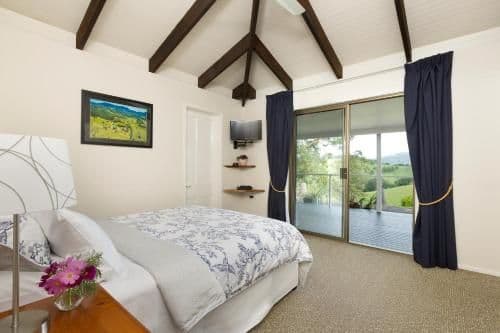 Queen Room with Garden View - Blue