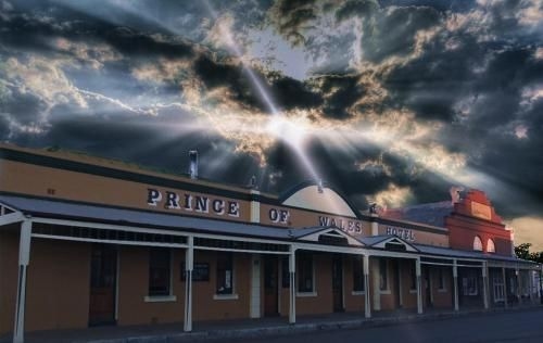 Prince Of Wales Hotel Gulgong1