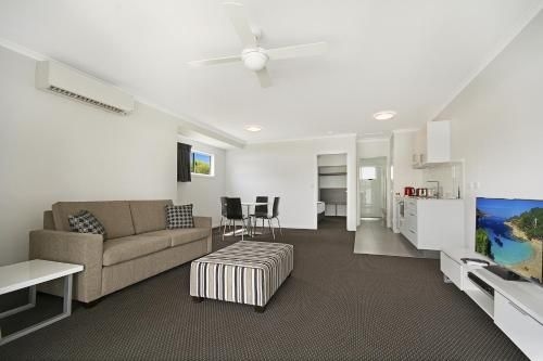 Cooroy Luxury Motel Apartments0