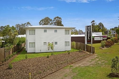 Cooroy Luxury Motel Apartments1